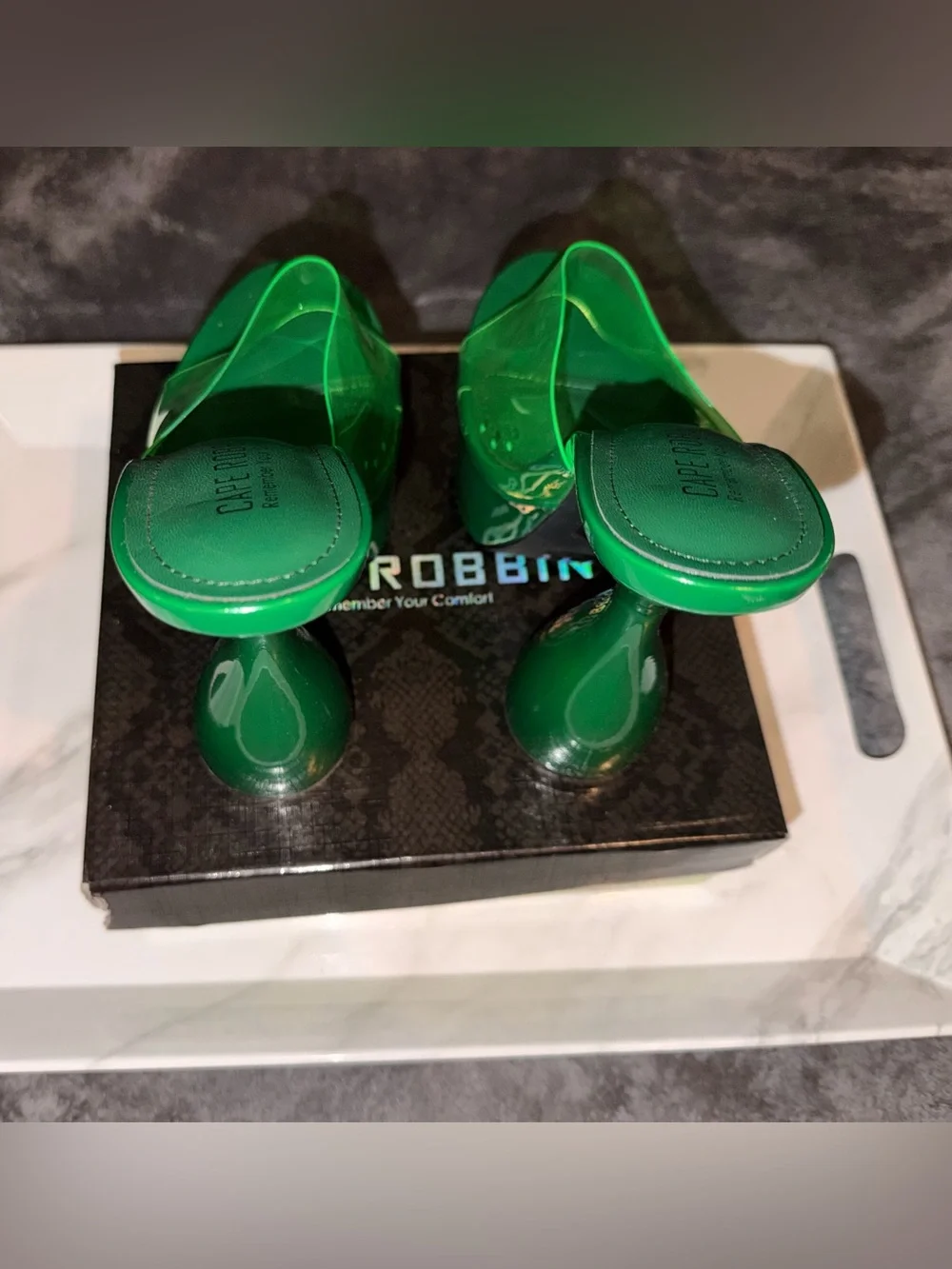 Cape Robbin Green Platform Mule Heels Size 10